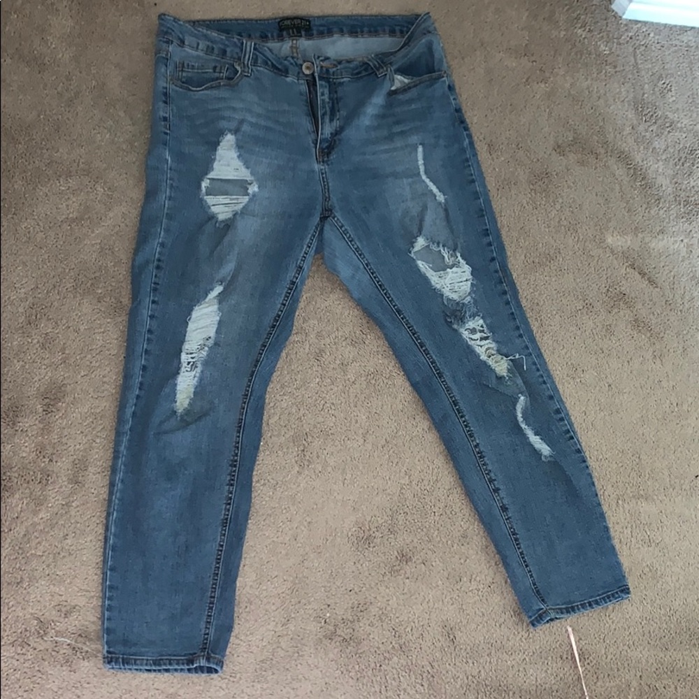 mom jeans with rips!!